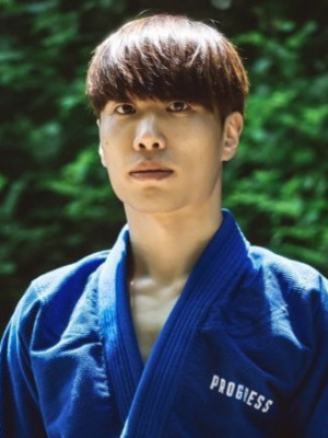 송형근