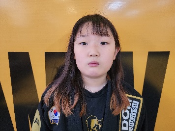 김봄