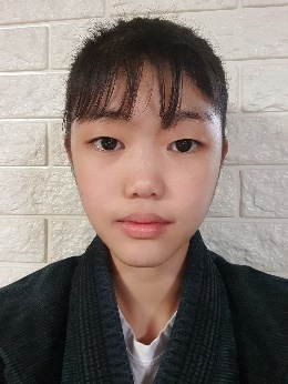남 예 린