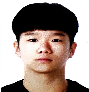 김재욱